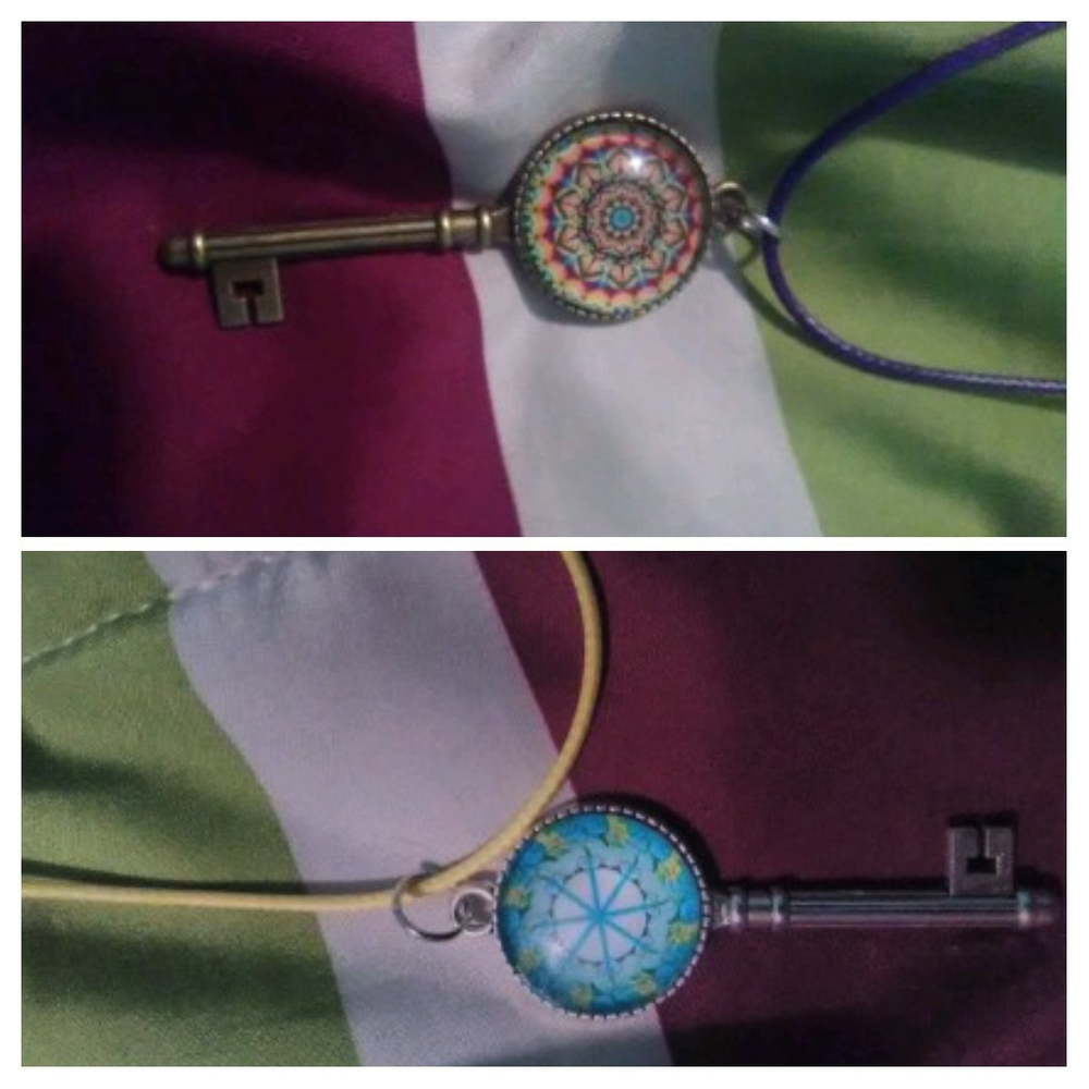 19 handmade different key pendant necklace